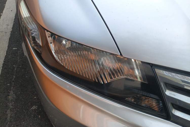Used Honda City Classic 2012 1.5L manual Elite Edition Right Front Headlight