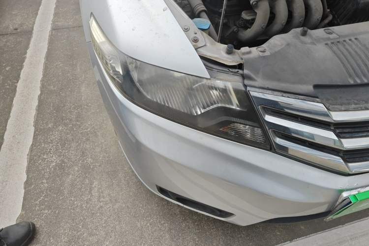 Used Honda City Classic 2012 1.5L Automatic Elite Edition Right Front Headlight