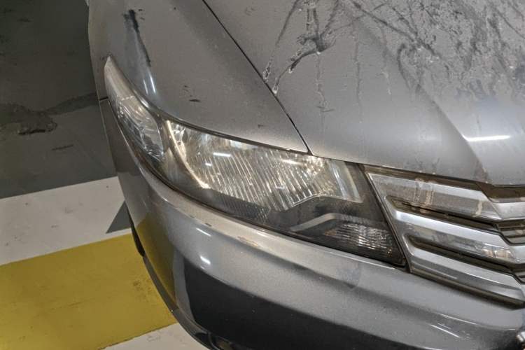 Used Honda City Classic 2012 1.5L manual Comfort version Right Front Headlight