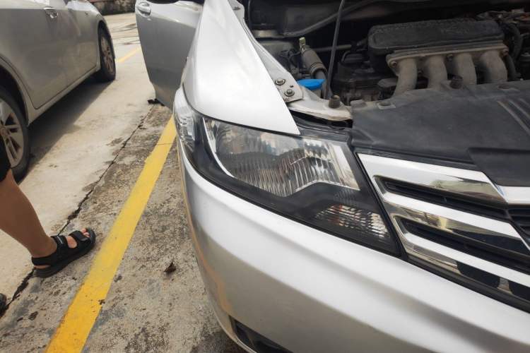 Used Honda City Classic 2012 1.5L manual Comfort version Right Front Headlight