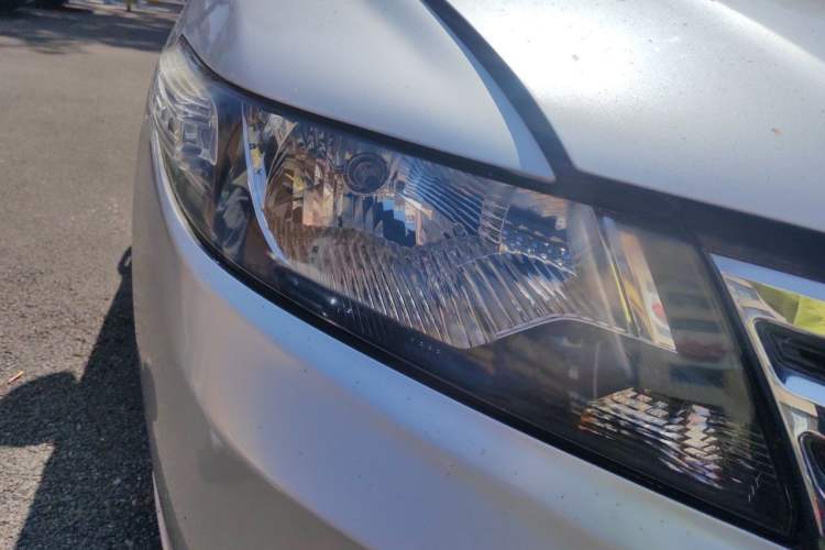 Used Honda City Classic 2012 1.5L manual Comfort version Right Front Headlight