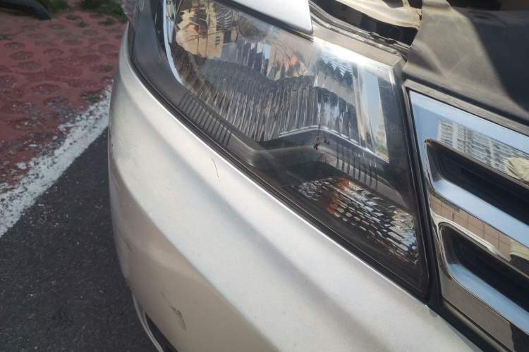 Used Honda City Classic 2012 1.5L Automatic Elite Edition Right Front Headlight