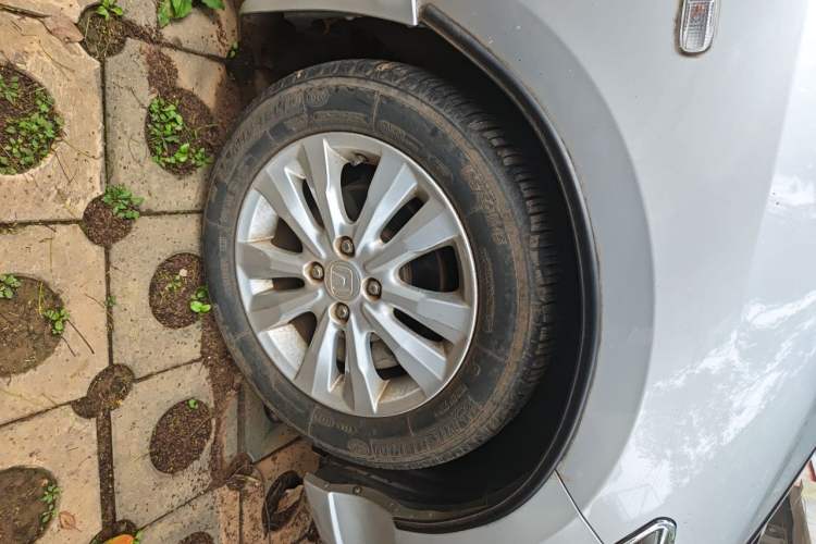 Used Honda City Classic 2012 1.5L Automatic Flagship Edition Right Front Wheel Hub