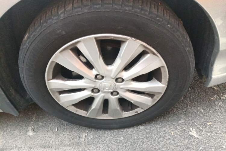 Used Honda City Classic 2012 1.5L manual Elite Edition Right Front Wheel Hub