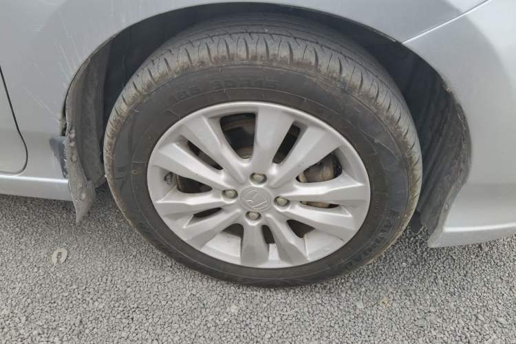 Used Honda City Classic 2012 1.5L manual Elite Edition Right Front Wheel Hub