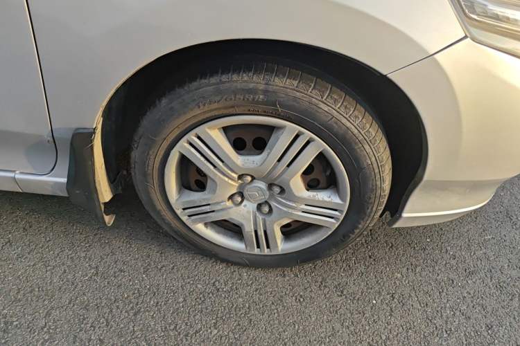 Used Honda City Classic 2012 1.5L manual Comfort version Right Front Wheel Hub