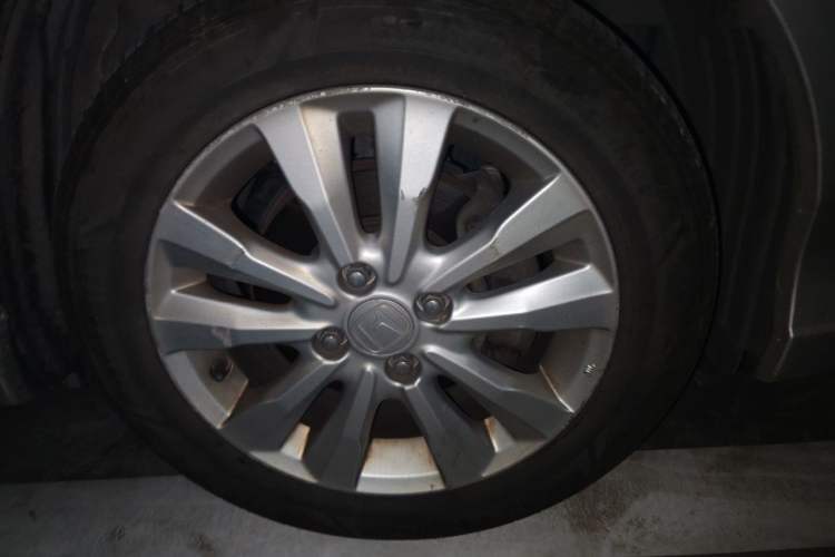 Used Honda City Classic 2012 1.5L manual Elite Edition Right Front Wheel Hub