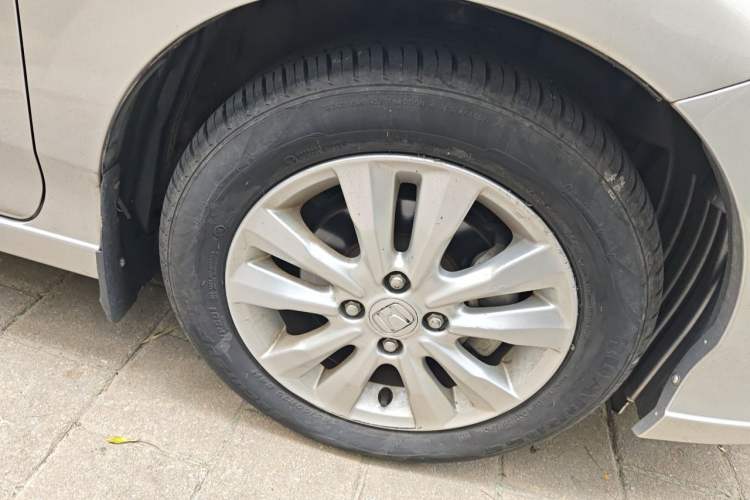 Used Honda City Classic 2012 1.5L Automatic Flagship Edition Right Front Wheel Hub