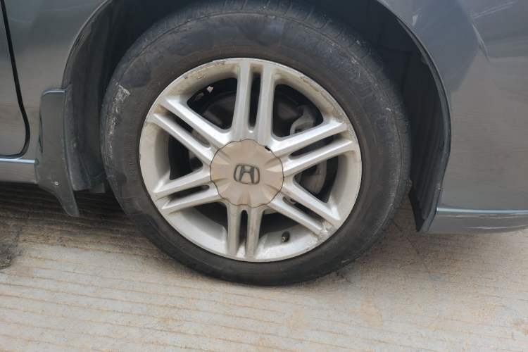 Used Honda City Classic 2012 1.5L manual Comfort version Right Front Wheel Hub