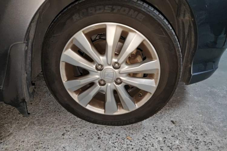Used Honda City Classic 2012 1.5L Automatic Elite Edition Right Front Wheel Hub