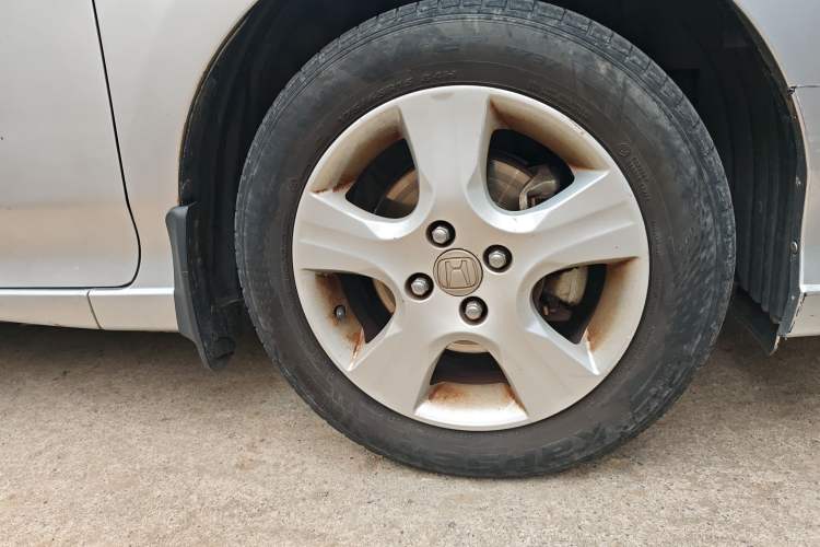 Used Honda City Classic 2012 1.5L manual Comfort version Right Front Wheel Hub