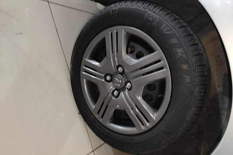 Used Honda City Classic 2012 1.5L manual Comfort version Right Rear Wheel Hub
