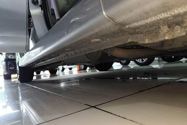 Used Honda City Classic 2012 1.5L manual Comfort version Right Side Sill