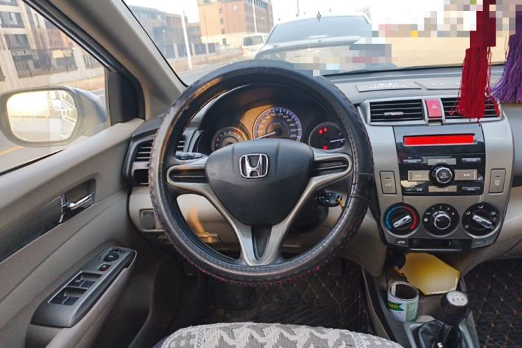 Used Honda City Classic 2012 1.5L manual Elite Edition Steering Wheel