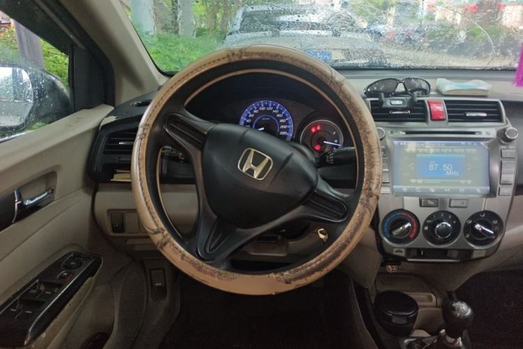 Used Honda City Classic 2012 1.5L manual Elite Edition Steering Wheel