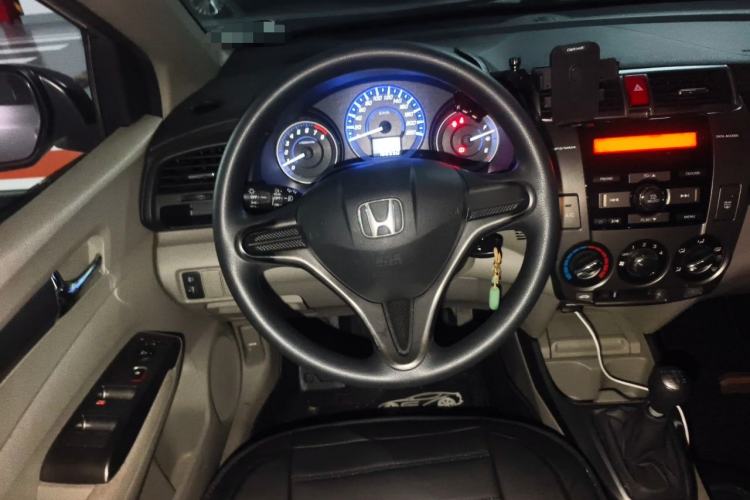 Used Honda City Classic 2012 1.5L manual Elite Edition Steering Wheel