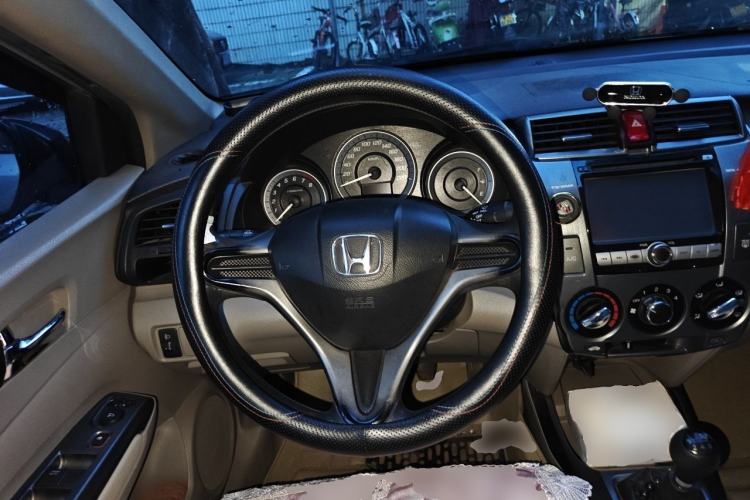 Used Honda City Classic 2012 1.5L manual Elite Edition Steering Wheel