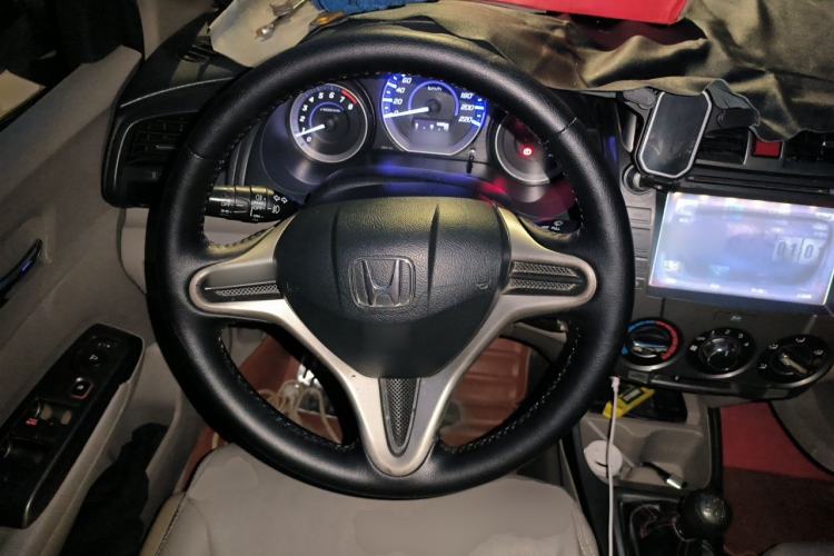 Used Honda City Classic 2012 1.5L manual Elite Edition Steering Wheel