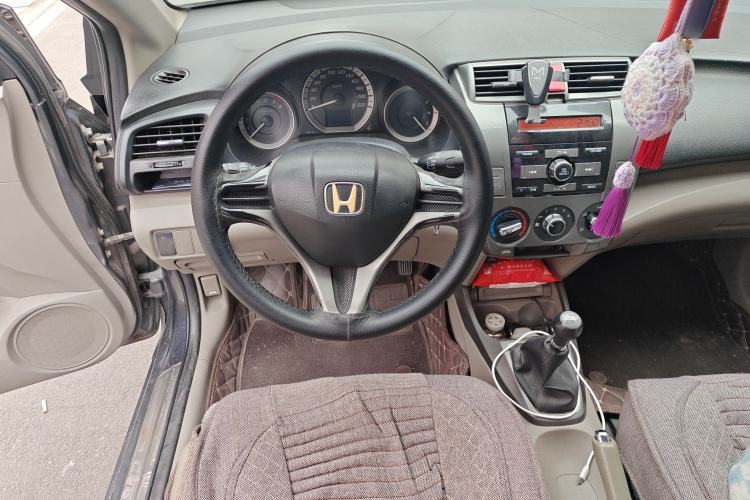 Used Honda City Classic 2012 1.5L manual Elite Edition Steering Wheel
