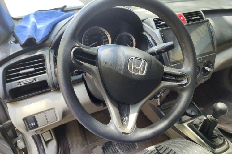 Used Honda City Classic 2012 1.5L manual Elite Edition Steering Wheel