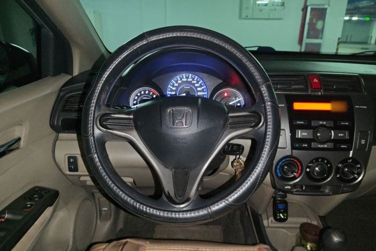 Used Honda City Classic 2012 1.5L manual Elite Edition Steering Wheel