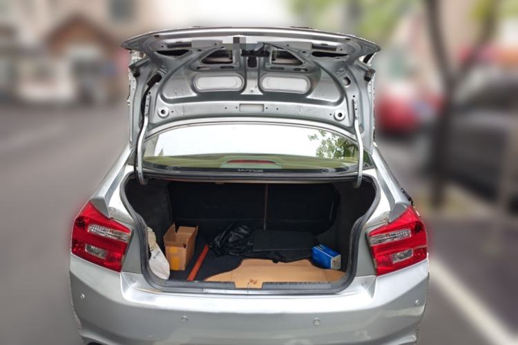 Used Honda City Classic 2012 1.5L manual Comfort version Trunk