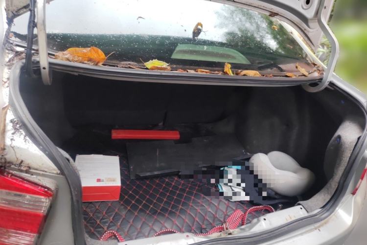 Used Honda City Classic 2012 1.5L manual Comfort version Trunk