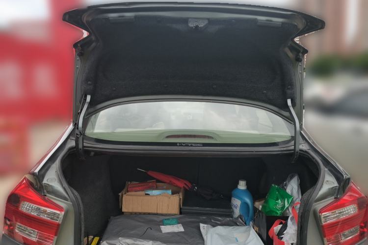 Used Honda City Classic 2012 1.5L manual Comfort version Trunk