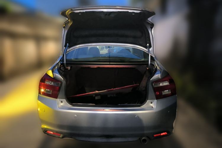Used Honda City Classic 2012 1.5L manual Elite Edition Trunk