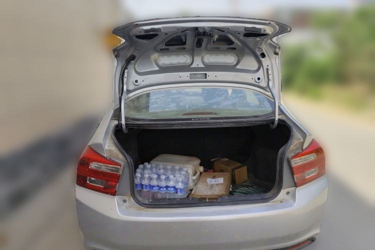 Used Honda City Classic 2012 1.5L manual Comfort version Trunk