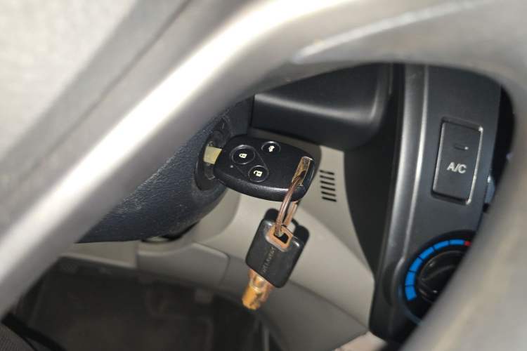 Used Honda City Classic 2012 1.5L manual Comfort version Vehicle Key