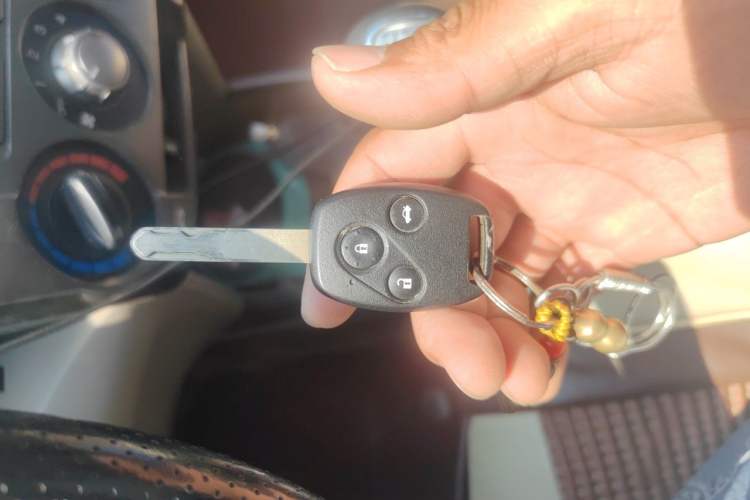 Used Honda City Classic 2012 1.5L manual Comfort version Vehicle Key
