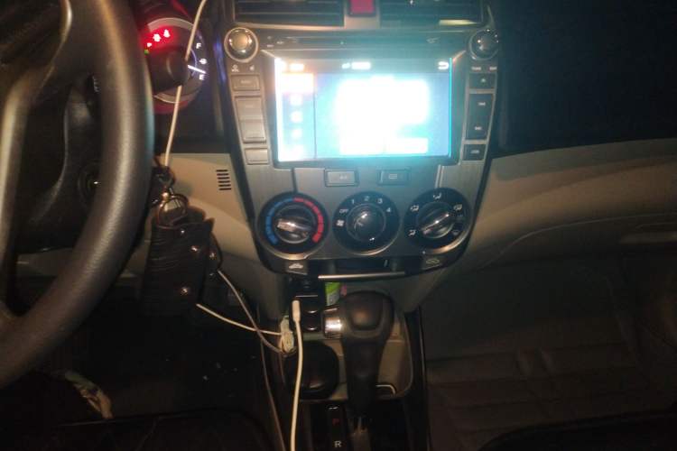 Used Honda City Classic 2012 1.5L Automatic Elite Edition Audio And AC Panel