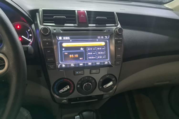 Used Honda City Classic 2012 1.5L Automatic Elite Edition Audio And AC Panel