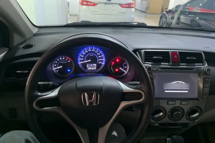 Used Honda City Classic 2012 1.5L Automatic Elite Edition Center Console