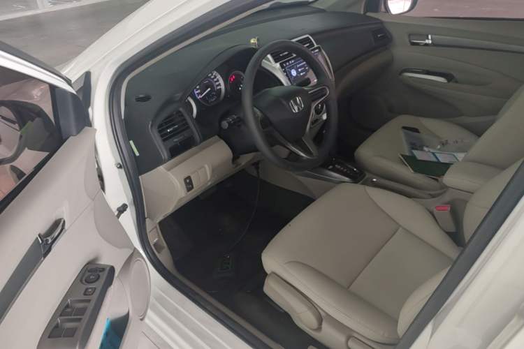 Used Honda City Classic 2012 1.5L Automatic Elite Edition Driver Seat