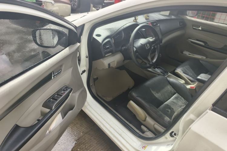 Used Honda City Classic 2012 1.5L Automatic Elite Edition Driver Seat