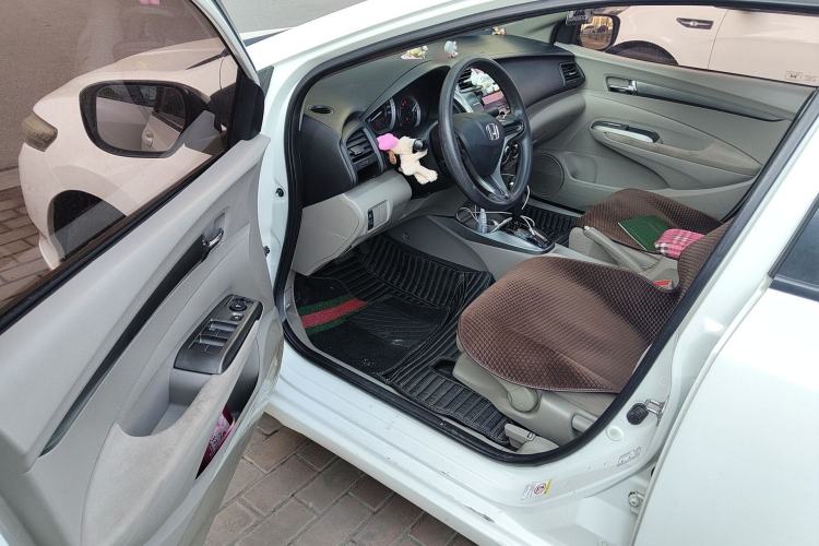 Used Honda City Classic 2012 1.5L Automatic Elite Edition Driver Seat