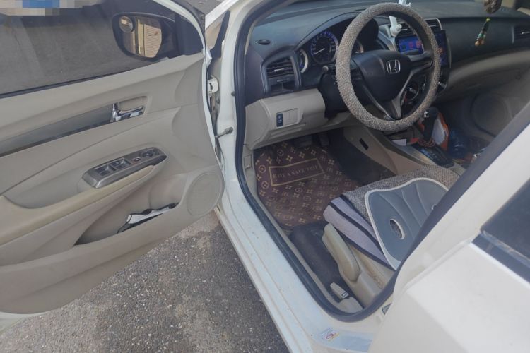 Used Honda City Classic 2012 1.5L Automatic Elite Edition Driver Seat
