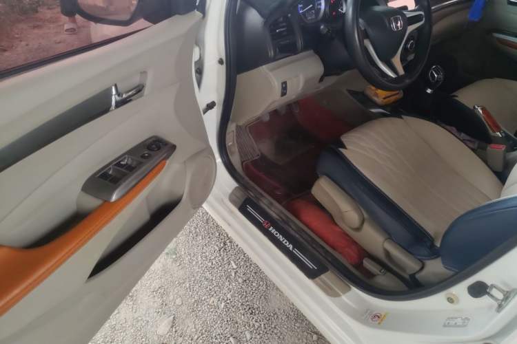 Used Honda City Classic 2012 1.5L manual Elite Edition Driver Seat