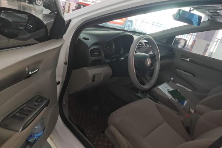 Used Honda City Classic 2012 1.5L Automatic Elite Edition Driver Seat