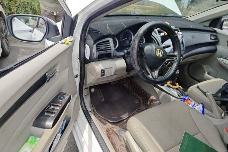 Used Honda City Classic 2012 1.5L Automatic Elite Edition Driver Seat