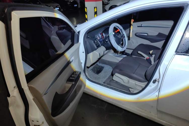 Used Honda City Classic 2012 1.5L Automatic Elite Edition Driver Seat