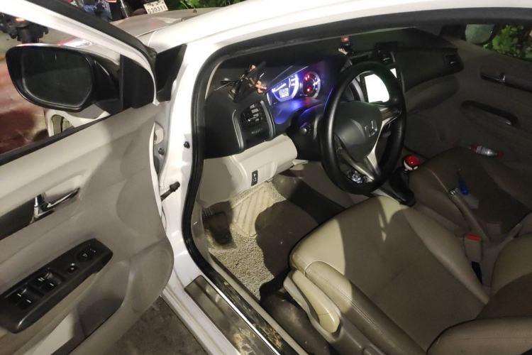 Used Honda City Classic 2012 1.5L manual Elite Edition Driver Seat