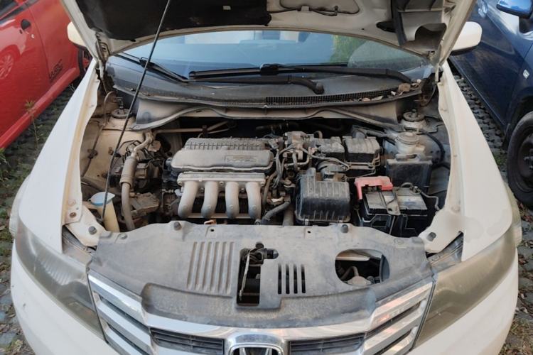 Used Honda City Classic 2012 1.5L Automatic Elite Edition Engine Bay