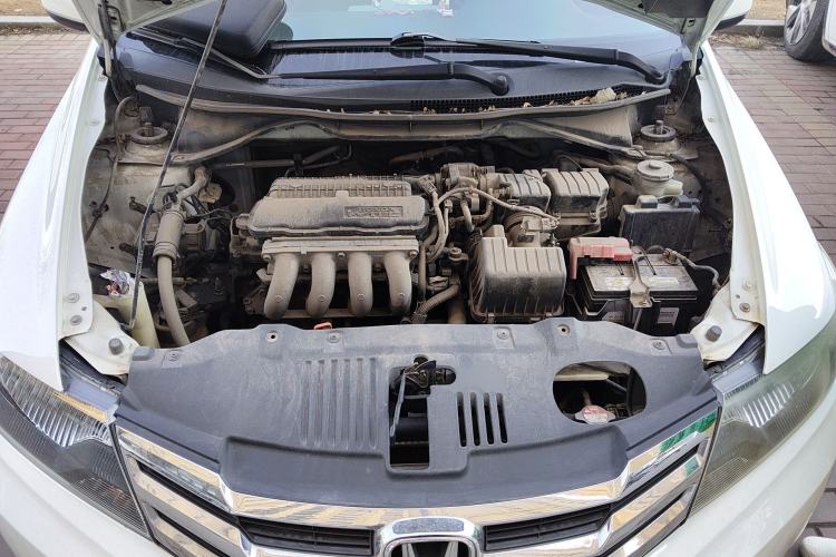 Used Honda City Classic 2012 1.5L Automatic Elite Edition Engine Bay