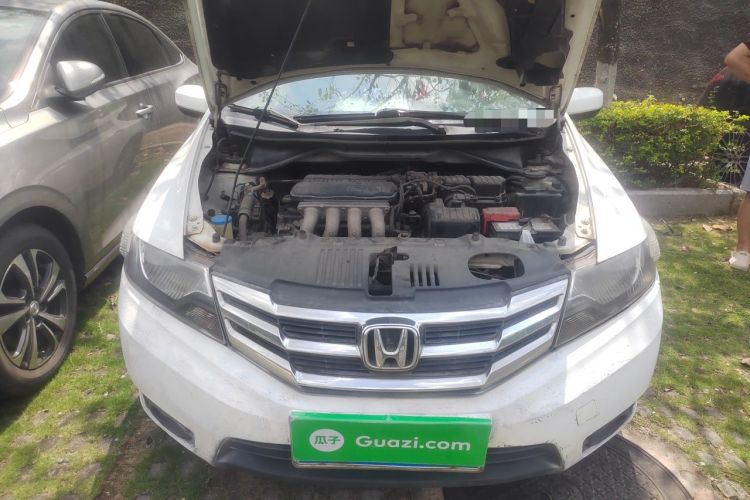Used Honda City Classic 2012 1.5L manual Elite Edition Engine Bay