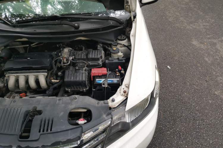 Used Honda City Classic 2012 1.5L Automatic Elite Edition Engine Bay Left