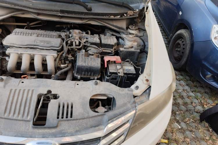 Used Honda City Classic 2012 1.5L Automatic Elite Edition Engine Bay Left