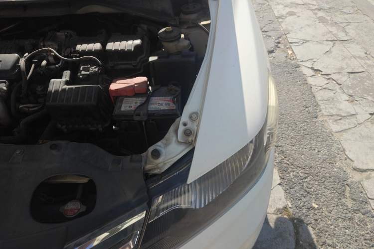 Used Honda City Classic 2012 1.5L Automatic Elite Edition Engine Bay Left